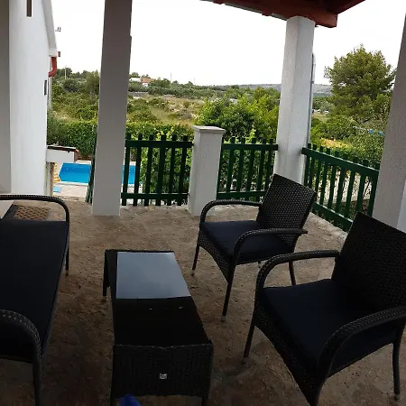 Apartment Vojaline *