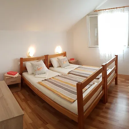 Vojaline Appartamento Milna (Brac)